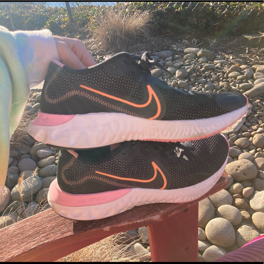 Women’s Nike running shoes size 9